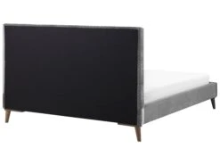 Sänky Sametti Vaaleanharmaa BAYONNE Useita Kokoja -Beliani undef src sa picid 713690 type whitesh image