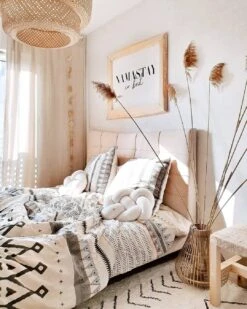 Sänky Kangas Vaalea Beige LANNION Useita Kokoja -Beliani undef src sa picid 732445 type whitesh image