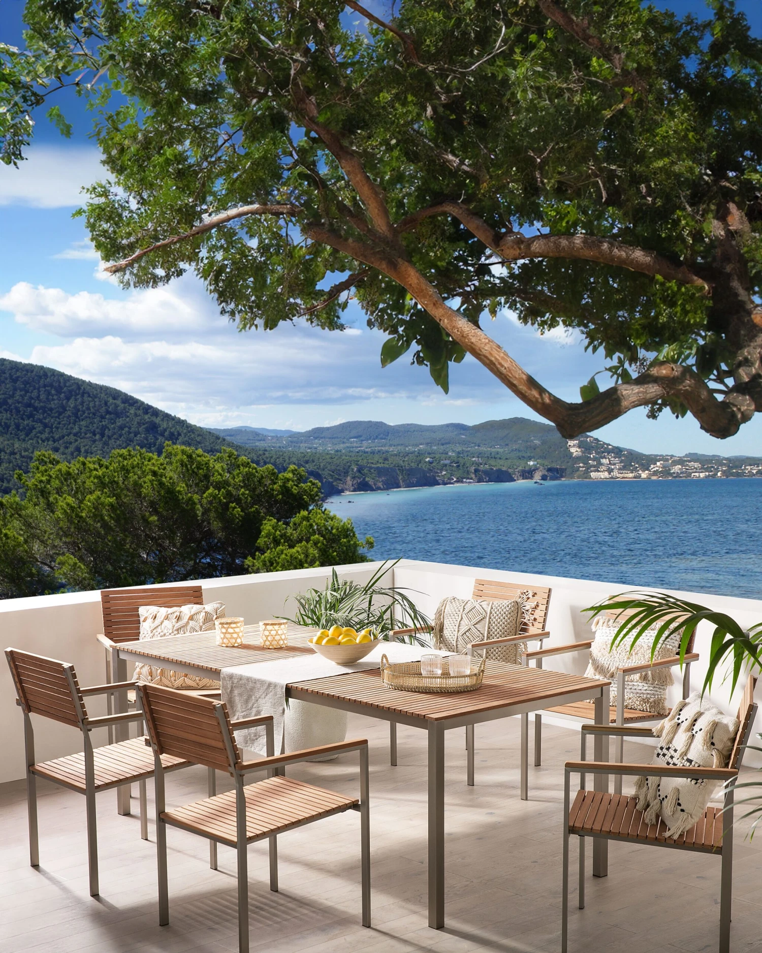 Vaalea Tiikkipuinen Puutarhatuolisetti 6 Kpl VIAREGGIO - Image 2