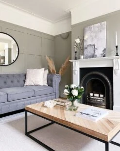 Vaaleanharmaa 3-istuttava Kangassohva CHESTERFIELD 13 Vaaleanharmaa 3-istuttava Kangassohva CHESTERFIELD -Beliani undef src sa picid 765721 type whitesh image