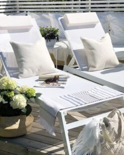 Aurinkotuoli Alumiini Valkoinen CATANIA II -Beliani undef src sa picid 771041 type whitesh image