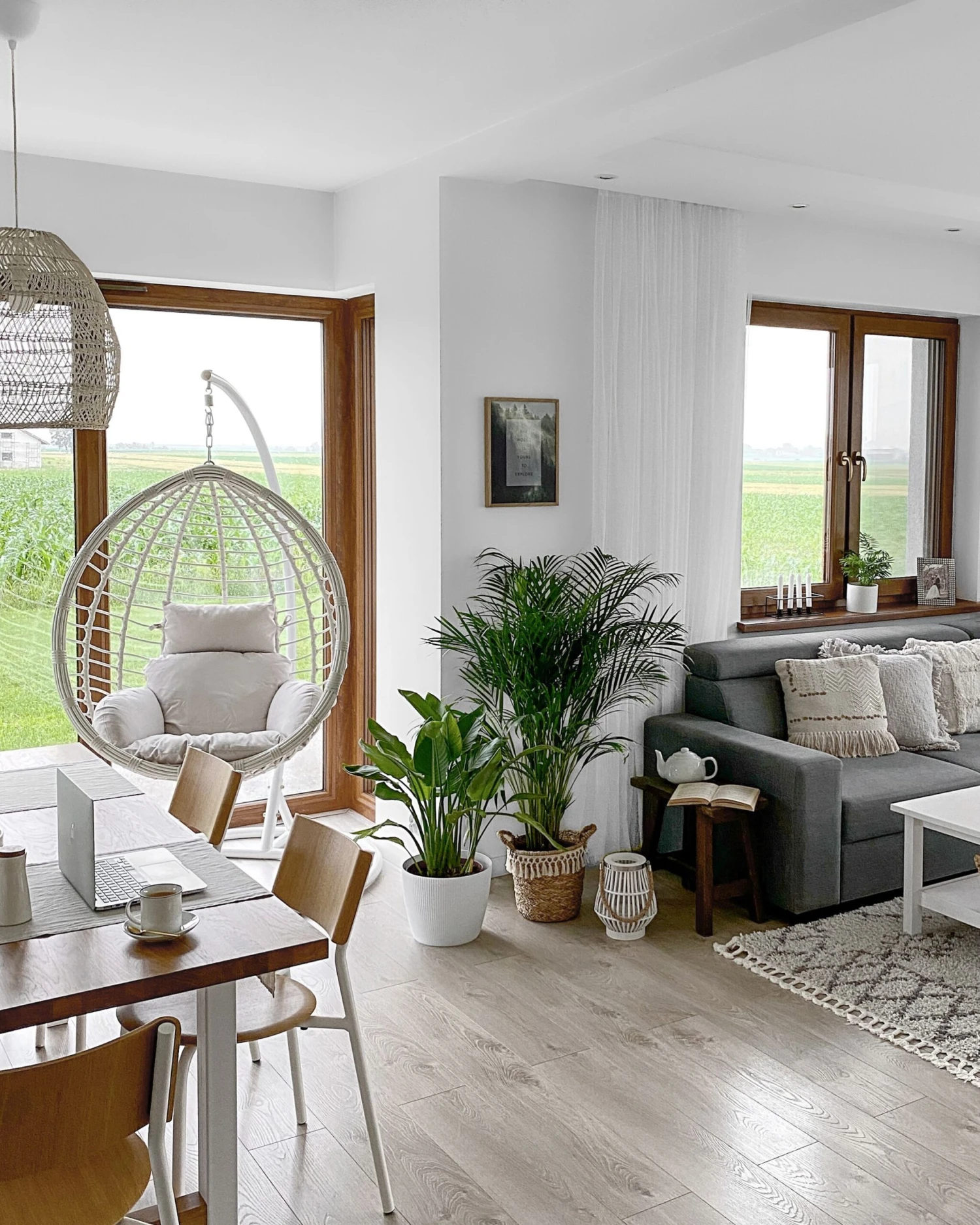 Riipputuoli Jalustalla Rottinkinen Valkoinen FANO 5 Riipputuoli Jalustalla Rottinkinen Valkoinen FANO - Image 5