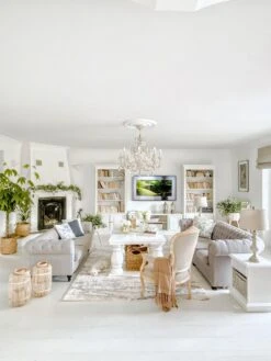 Vaaleanharmaa 3-istuttava Kangassohva CHESTERFIELD 17 Vaaleanharmaa 3-istuttava Kangassohva CHESTERFIELD -Beliani undef src sa picid 777416 type whitesh image