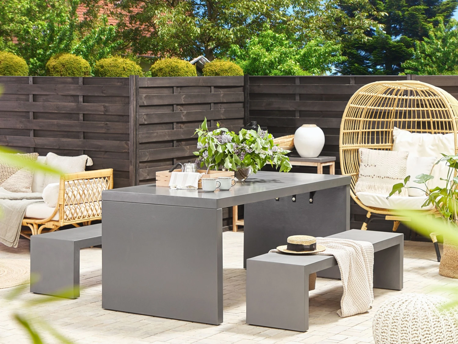 Puutarhakalustesetti 4 Hengelle Harmaa Betoniefektillä TARANTO - Image 2