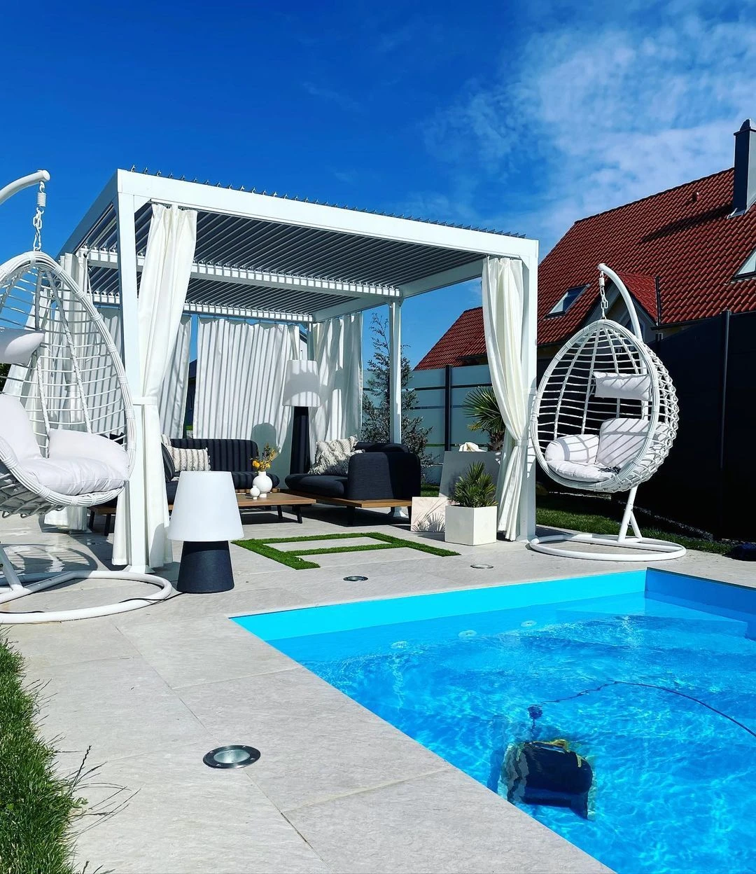 Riipputuoli Jalustalla Rottinkinen Valkoinen FANO 10 Riipputuoli Jalustalla Rottinkinen Valkoinen FANO - Image 10