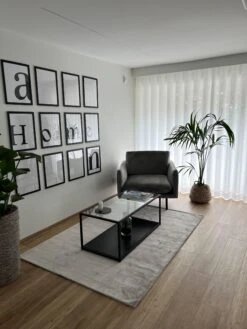 Nojatuoli Samettinen Harmaa VINTERBRO -Beliani undef src sa picid 820530 type whitesh image