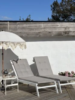 Aurinkotuoli Alumiini Valkoinen CATANIA II -Beliani undef src sa picid 824840 type whitesh image