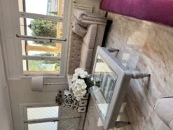 Beige 3-istuttava Kangassohva CHESTERFIELD -Beliani undef src sa picid 828299 type whitesh image