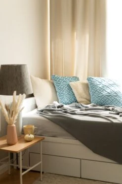 Huopa Puuvilla Vaaleanharmaa 125 X 150 Cm NAZILLI 14 Huopa Puuvilla Vaaleanharmaa 125 X 150 Cm NAZILLI -Beliani undef src sa picid 831885 type whitesh image