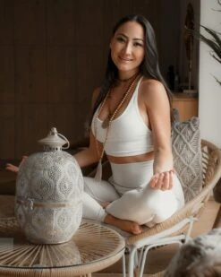 2-istuttava Bistrosetti Polyrottinki Luonnonväri/valkoinen PELLARO -Beliani undef src sa picid 831917 type whitesh image