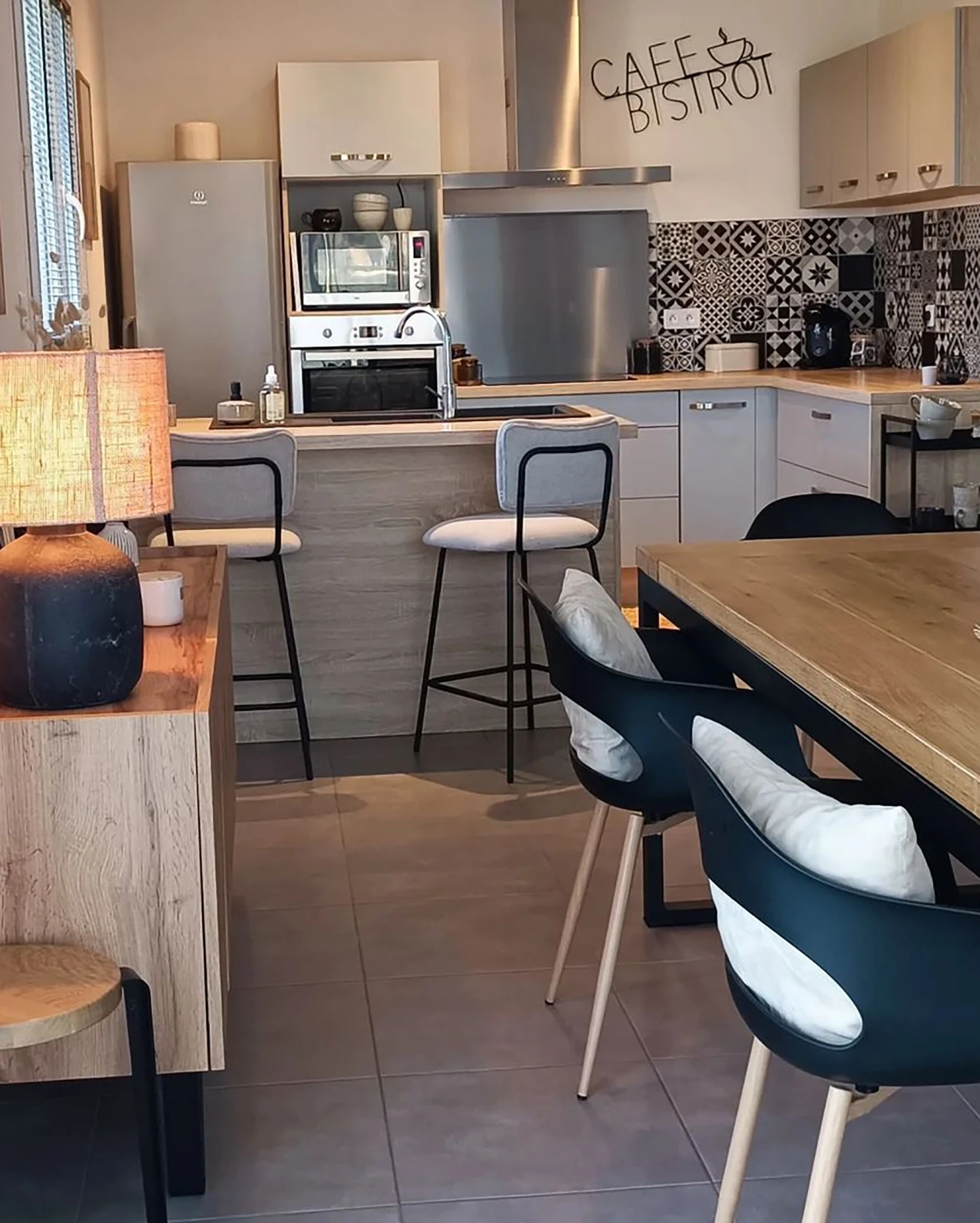 Tuoli Muovi Musta 2 Kpl UTICA - Image 3